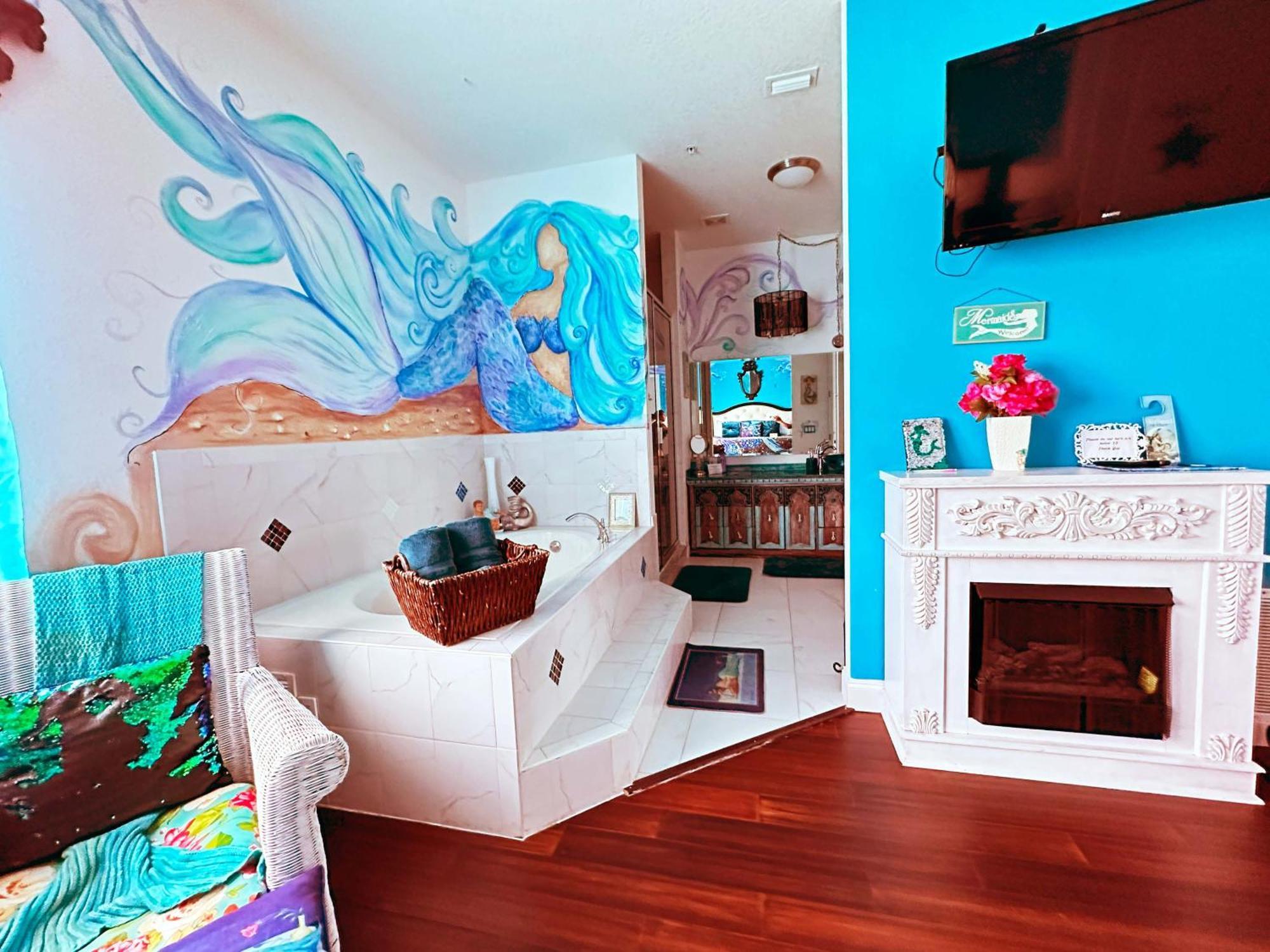 Mermaid King Suite,1742854714:JPEG